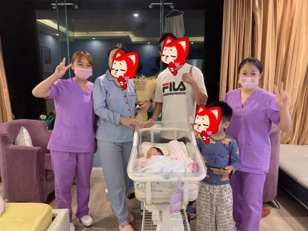 小甜甜寶貝滿月啦!凱月月子中心送上溫馨祝福!